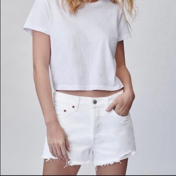 Aritzia Pants - ❗️SOLD❗️Aritzia Denim Forum White Ex Boyfriend Shorts Size 25